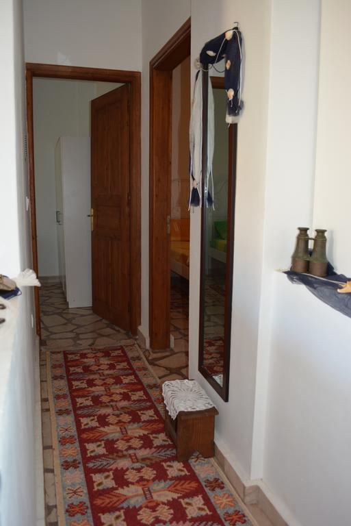 P&M House Villa Meyísti Eksteriør billede