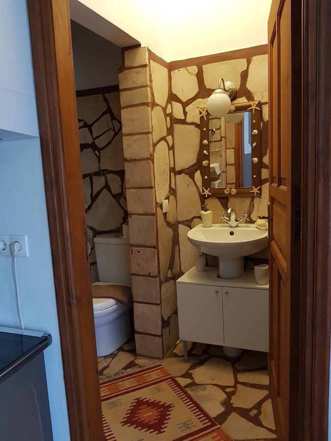 P&M House Villa Meyísti Eksteriør billede